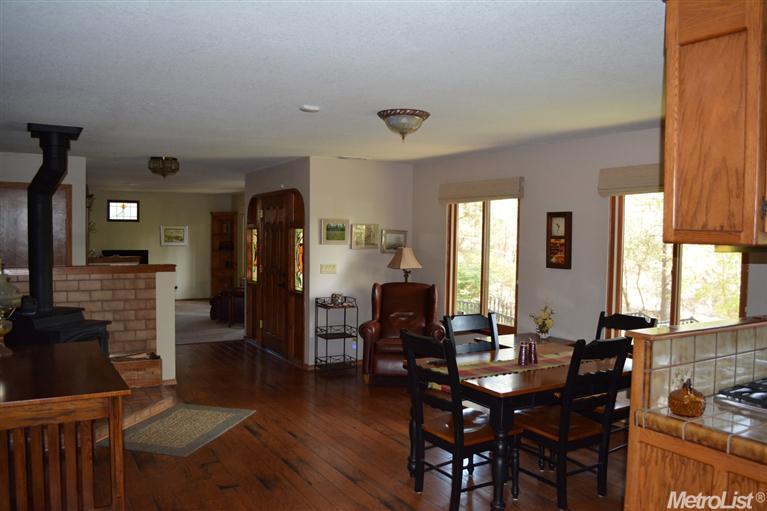 4961 Lakeside Dr, Placerville, CA 95667 photo 11