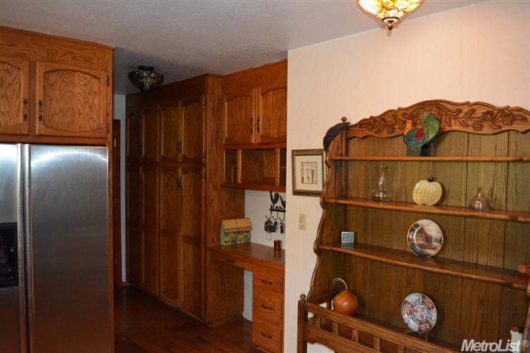 4961 Lakeside Dr, Placerville, CA 95667 photo 6
