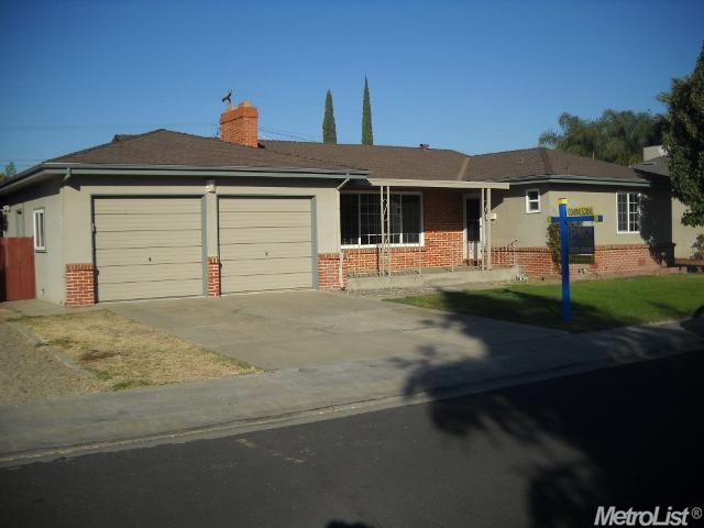 321 Hansen Ave, Manteca, CA 95336 photo 1