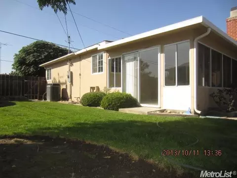 258 Martha St, Manteca, CA 95337 photo 4