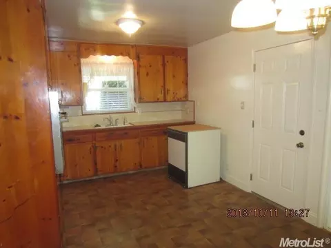 258 Martha St, Manteca, CA 95337 photo 8