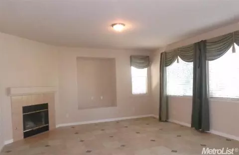 3421 Yerington Ct, Modesto, CA 95355 photo 5