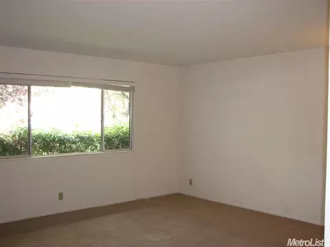 1406 Garrison St, Davis, CA 95616 photo 3