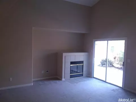 1219 Kestrel Dr, Patterson, CA 95363 photo 3