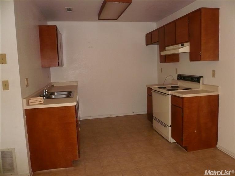 35 E Main St, Winters, CA 95694 photo 3