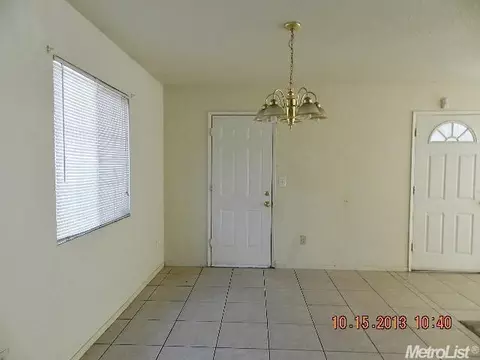 39 El Verano St, Merced, CA 95341 photo 5