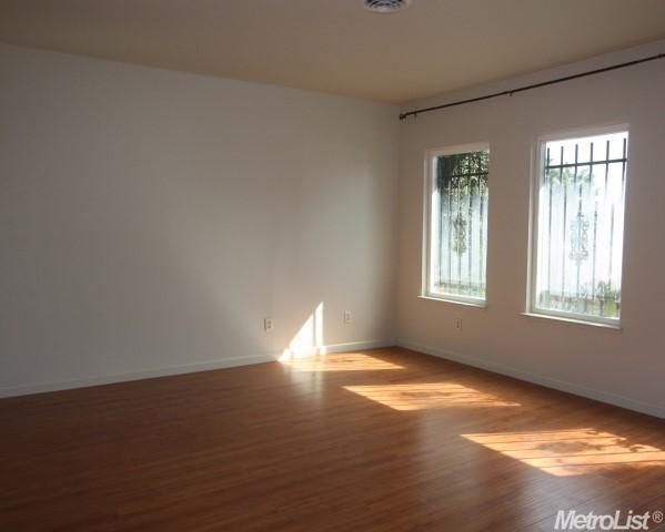 1709 Darwin, Ceres, CA 95307 photo 4