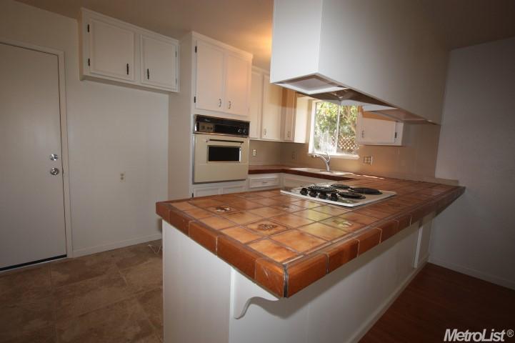1709 Darwin, Ceres, CA 95307 photo 6