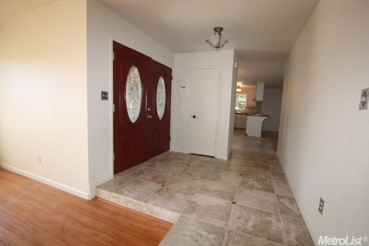 1709 Darwin, Ceres, CA 95307 photo 13