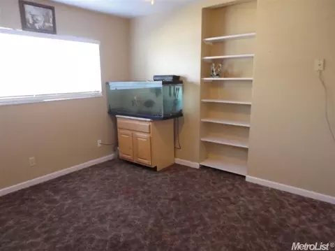 1524 Grape, Modesto, CA 95350 photo 7