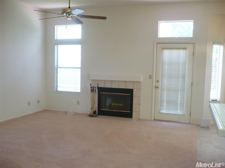8125 Greenock Way, Antelope, CA 95843 photo 5