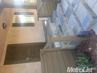 332 Daisy Ave, Lodi, CA 95240 photo 2