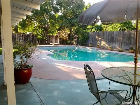 605 E Rumble Rd, Modesto, CA 95350 photo 3