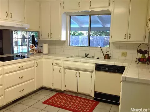 605 E Rumble Rd, Modesto, CA 95350 photo 10