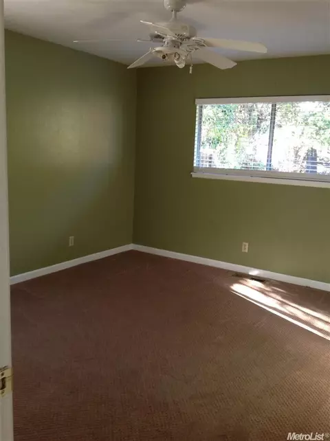 605 E Rumble Rd, Modesto, CA 95350 photo 19