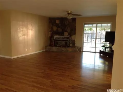 605 E Rumble Rd, Modesto, CA 95350 photo 7