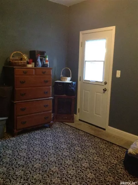 605 E Rumble Rd, Modesto, CA 95350 photo 25