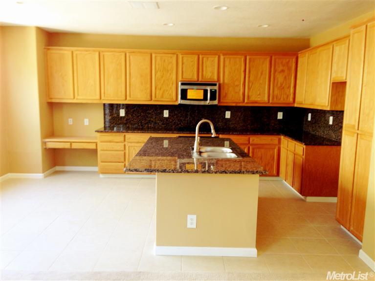 1518 Michael Dr, Tracy, CA 95377 photo 8