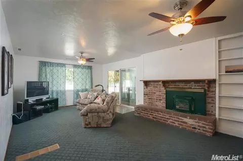 5441 Arden Way, Carmichael, CA 95608 photo 3