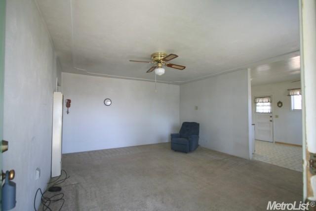 1884 Rainbow Ln, Modesto, CA 95351 photo 4