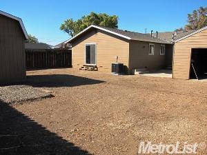 224 E Beverly Pl, Tracy, CA 95376 photo 9