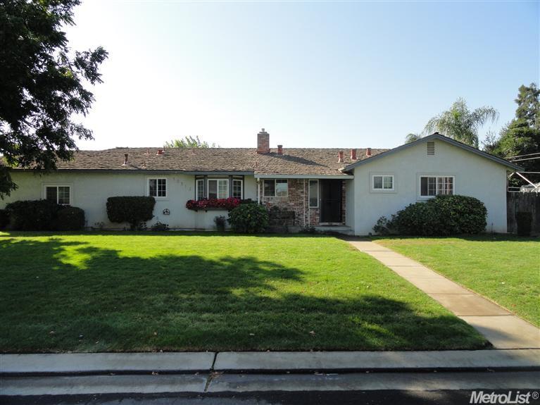 10512 Kimberly Dr, Manteca, CA 95336 photo 1