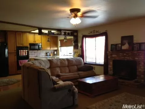 9583 Jeffcott Rd, Wilton, CA 95693 photo 6