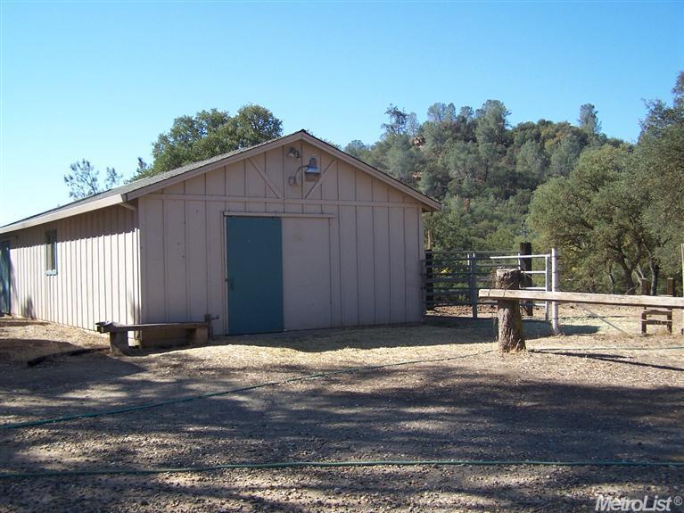 14720 Camanche Pkwy S, Burson, CA 95225 photo 10