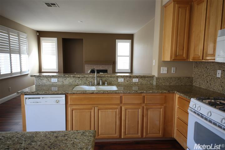 13600 Onyx Ct, Lathrop, CA 95330 photo 9
