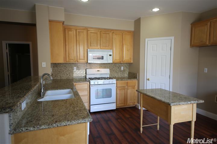 13600 Onyx Ct, Lathrop, CA 95330 photo 7