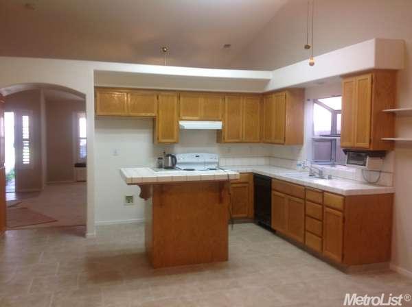 236 Sentinel Dr, Modesto, CA 95357 photo 4