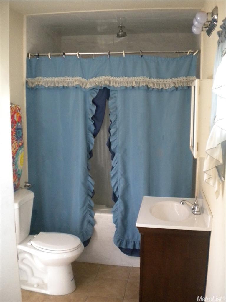230 W 13th St, Merced, CA 95341 photo 6