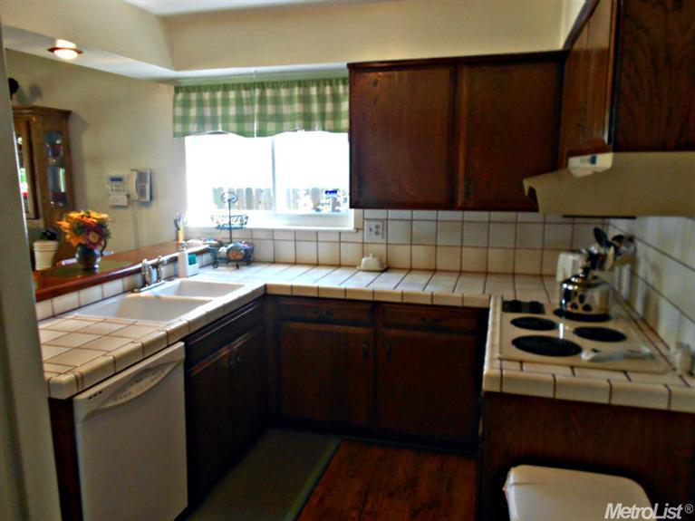 6355 Madison Ave, Carmichael, CA 95608 photo 4
