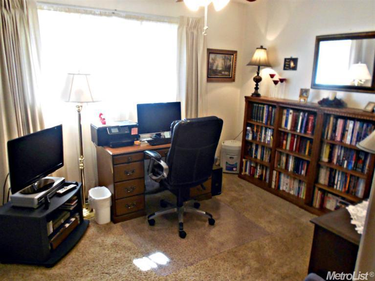 6355 Madison Ave, Carmichael, CA 95608 photo 15
