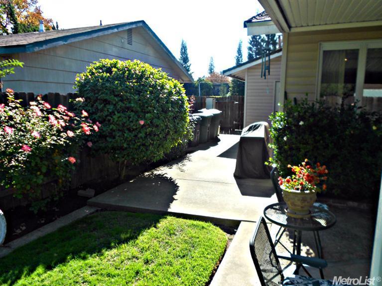 6355 Madison Ave, Carmichael, CA 95608 photo 22