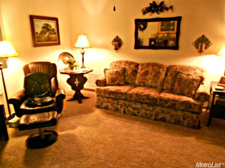 6355 Madison Ave, Carmichael, CA 95608 photo 9