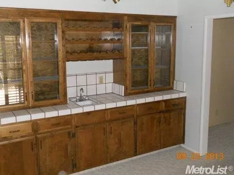 1605 Bronson Ave, Modesto, CA 95350 photo 4