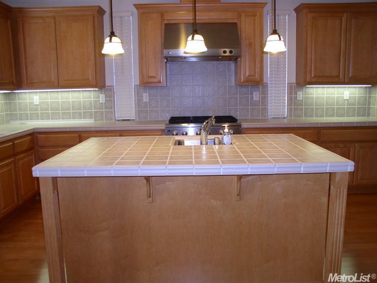 1776 Kagehiro Dr, Tracy, CA 95376 photo 8