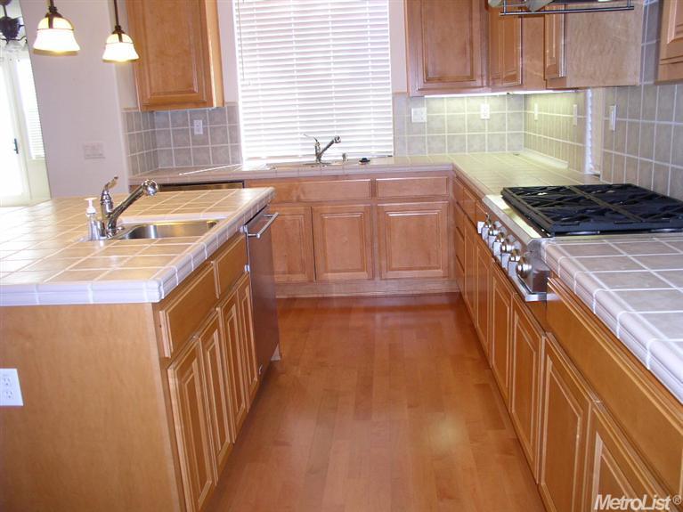 1776 Kagehiro Dr, Tracy, CA 95376 photo 9