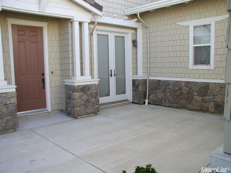 1776 Kagehiro Dr, Tracy, CA 95376 photo 2