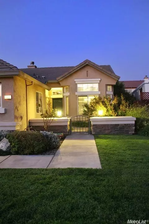 596 Appenzel Ln, Manteca, CA 95337 photo 3