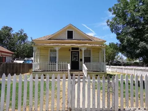 407 6th St, Gustine, CA 95322 photo 1