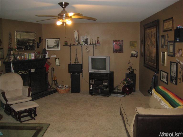 1525 Ronald Ave, Modesto, CA 95350 photo 4