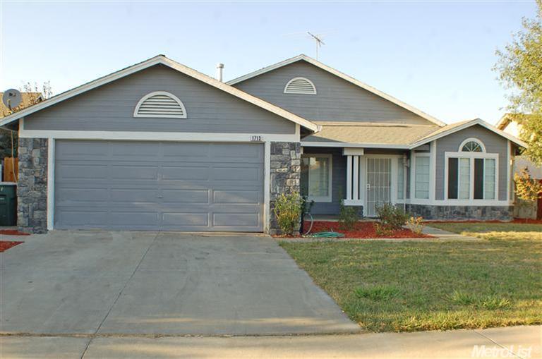 1713 Minnie St, Patterson, CA 95363 photo 1