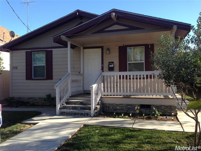 308 Baker St, Winters, CA 95694 photo 1