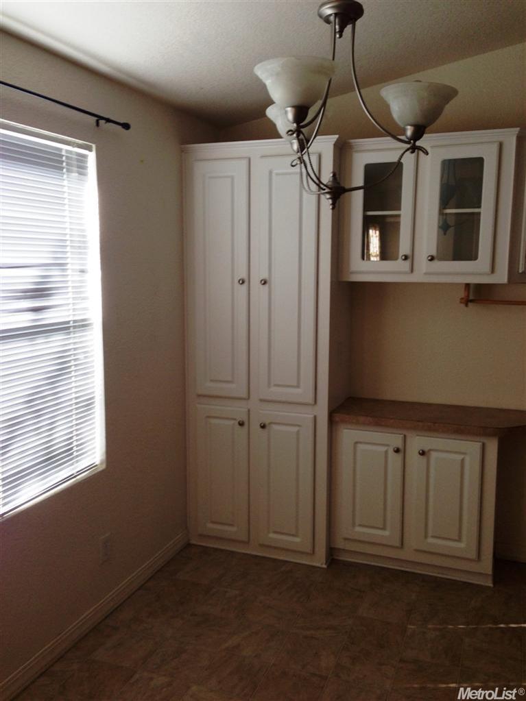 308 Baker St, Winters, CA 95694 photo 4