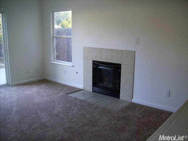 281 Eagleglen Ave, Turlock, CA 95380 photo 8
