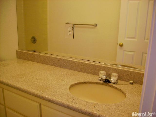 281 Eagleglen Ave, Turlock, CA 95380 photo 17