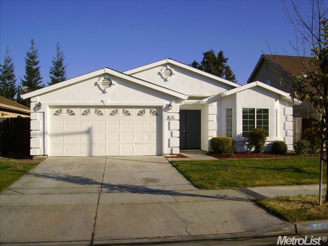 281 Eagleglen Ave, Turlock, CA 95380 photo 2