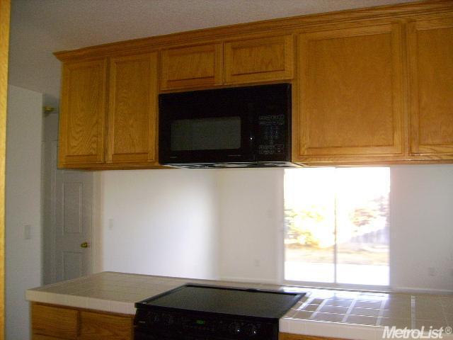 281 Eagleglen Ave, Turlock, CA 95380 photo 6